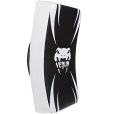 VENUM ABSOLUTE LONG KICK SHIELD